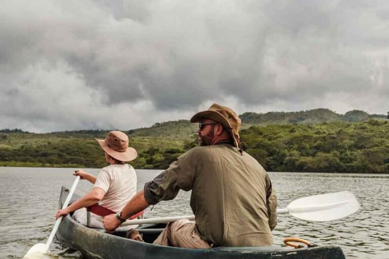 Canoeing-on-Lake-Momella